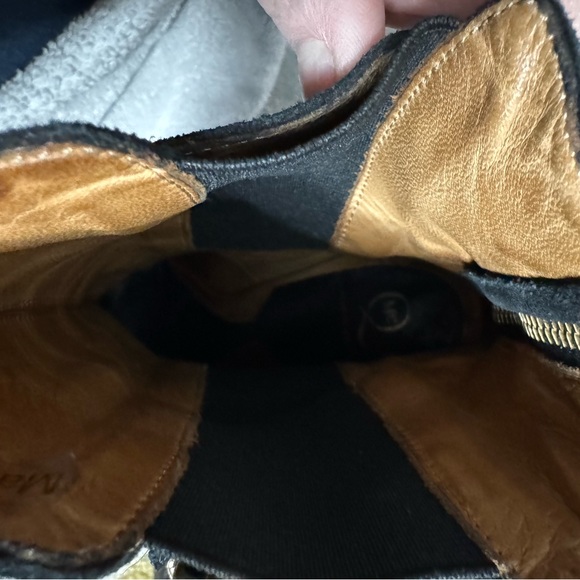 Alexander McQueen leather and patent leather black boots size 40 - Picture 5 of 9